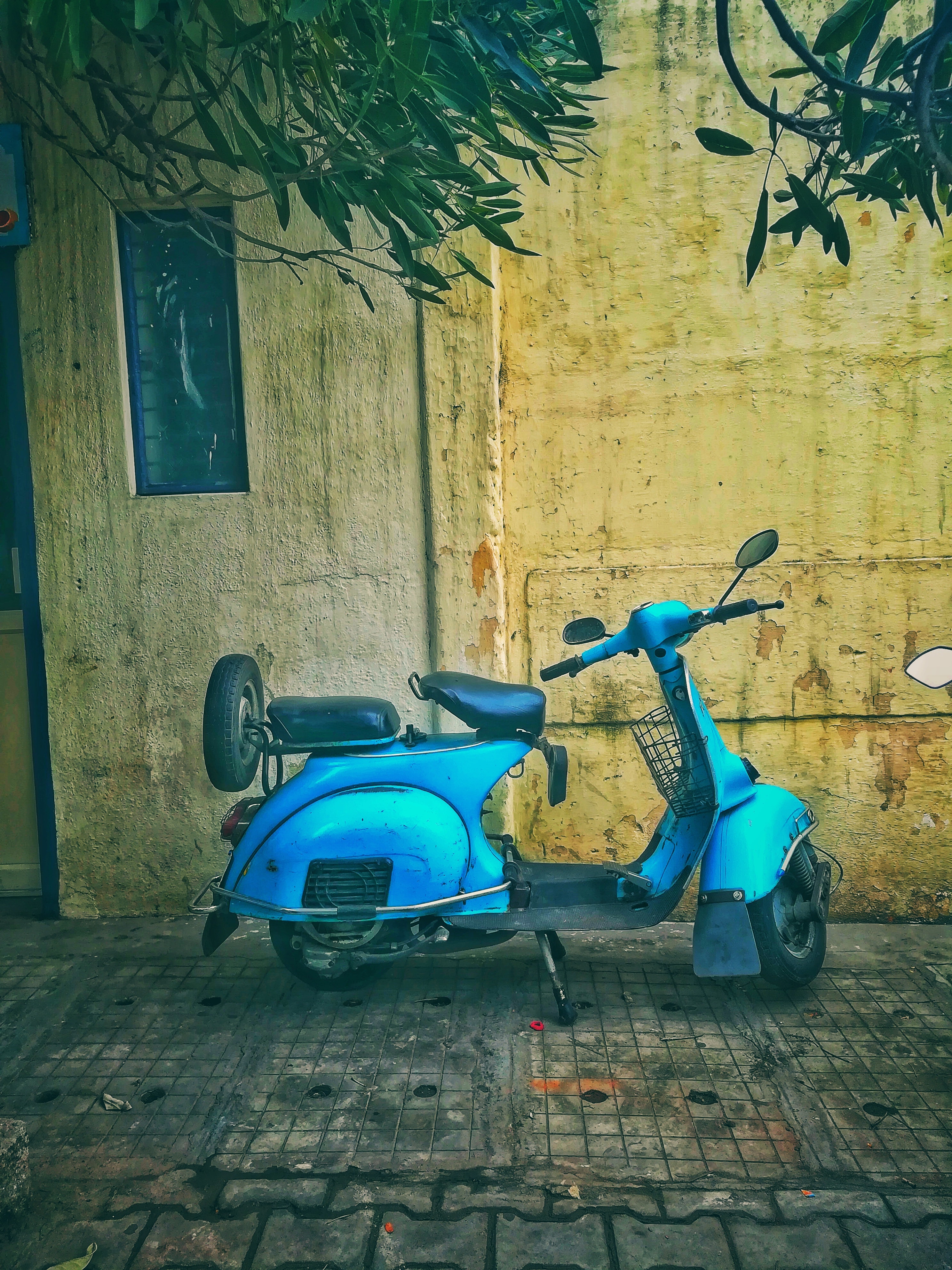 An old scooter